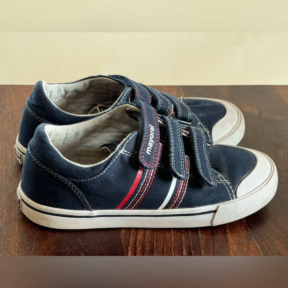 Kids Mayoral Dress Sneakers Size 30